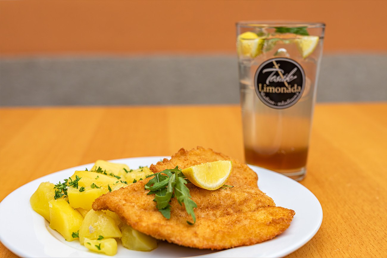 Penzion, restaurace a pivovar U Tesařů Bítov